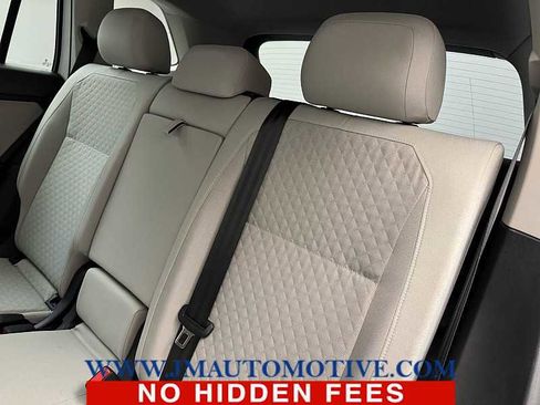 Used 2021 Volkswagen Tiguan S image 15