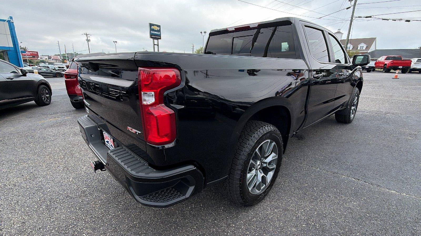 New 2026 Chevrolet Silverado 1500 RST w/ RST All Star Premium Package AWD/4WD image 8