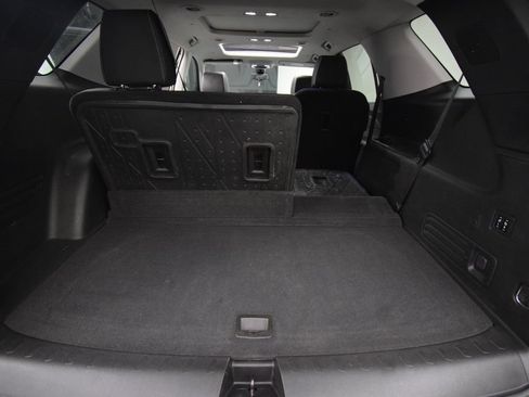 Used 2021 Chevrolet Traverse High Country w/ LPO, Floor Liner Package FWD image 31