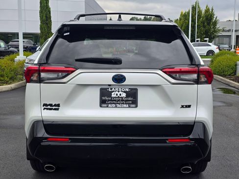 Used 2023 Toyota RAV4 XSE w/ Weather Package AWD/4WD image 4