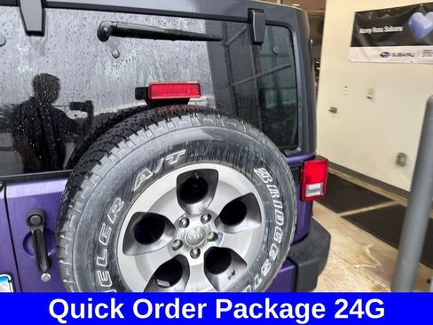 Used 2017 Jeep Wrangler Sahara w/ Connectivity Group AWD/4WD image 4