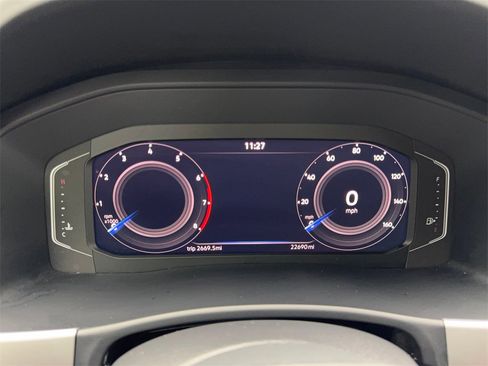 Used 2022 Volkswagen Atlas Cross Sport SE w/ Panoramic Sunroof Package image 54