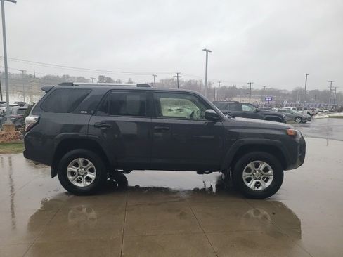 Used 2024 Toyota 4Runner SR5 image 8