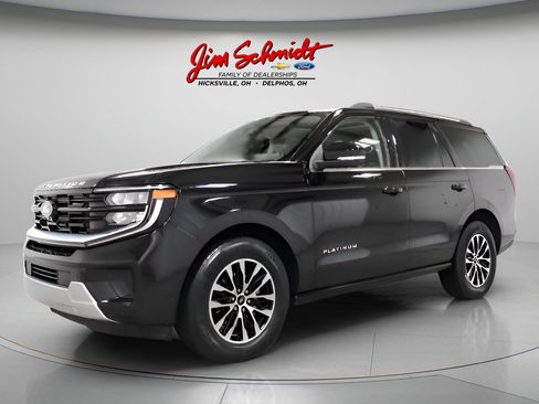 Used 2025 Ford Expedition Platinum AWD/4WD image 3