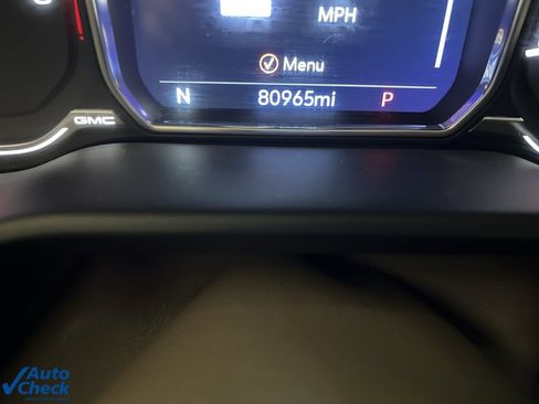 Used 2021 GMC Yukon Denali w/ Denali Ultimate Package image 16