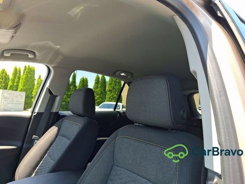 Used 2019 Chevrolet Equinox LT FWD image 13