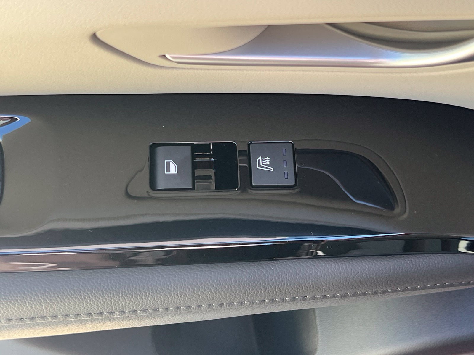 New 2026 Hyundai Tucson Limited FWD image 18