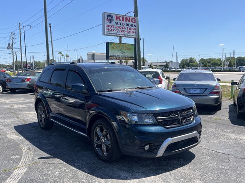 Used 2015 Dodge Journey Crossroad w/ Flexible Seating Group image 2