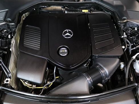 Used 2025 Mercedes-Benz C 300 4MATIC Sedan image 29