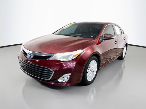 Used 2013 Toyota Avalon XLE Touring FWD image 10