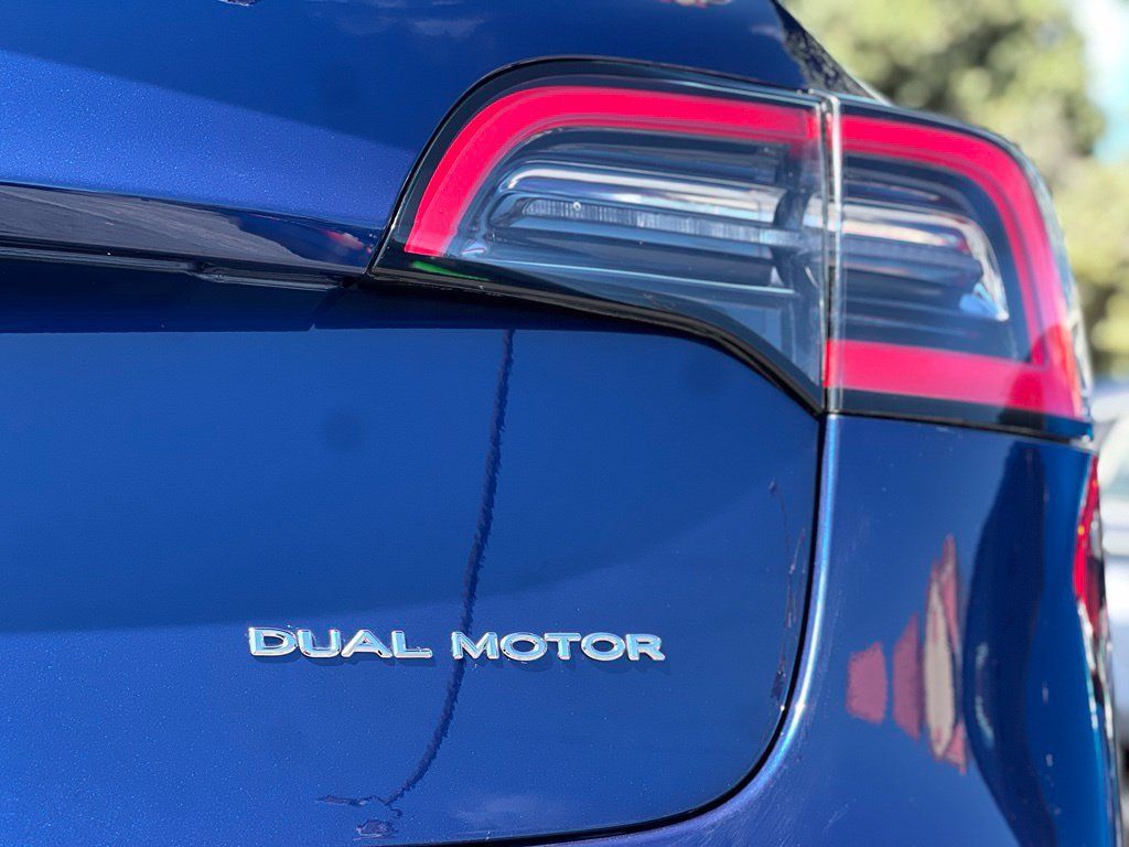 Used 2021 Tesla Model 3 Long Range AWD/4WD image 10