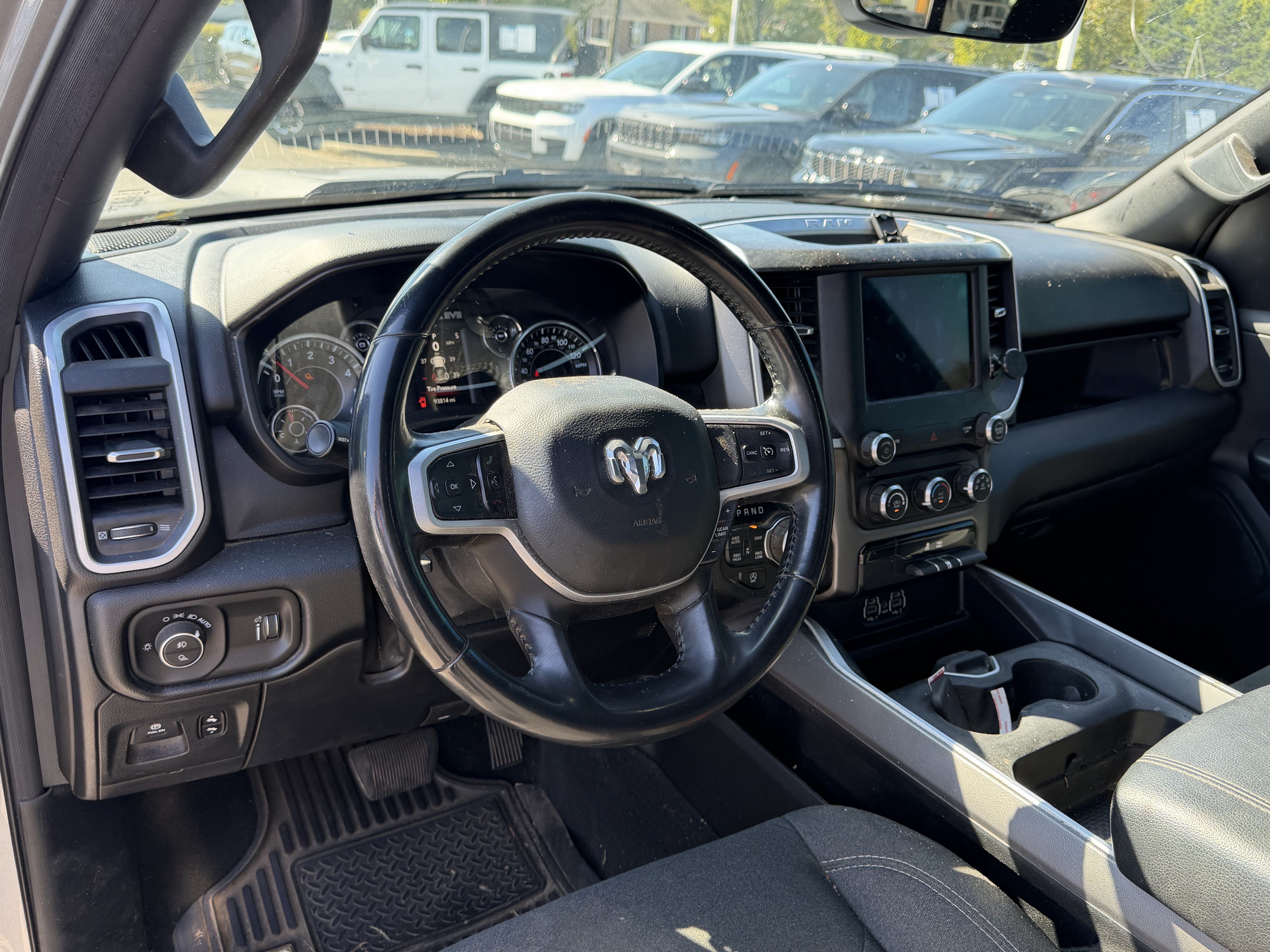 Used 2020 RAM 1500 Big Horn AWD/4WD image 11