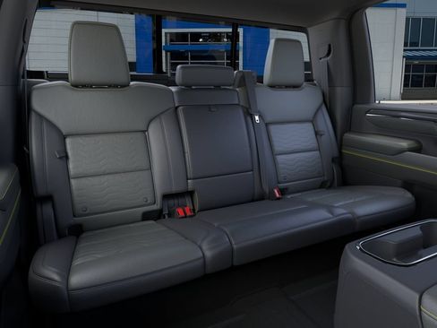 New 2026 Chevrolet Silverado 2500 ZR2 AWD/4WD image 17