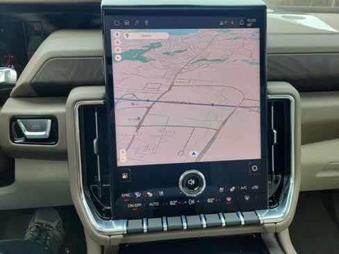 New 2026 GMC Yukon XL Denali AWD/4WD image 24