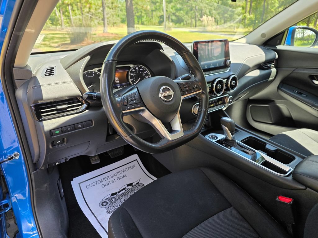 Used 2024 Nissan Sentra SV w/ All-Weather Package FWD image 12