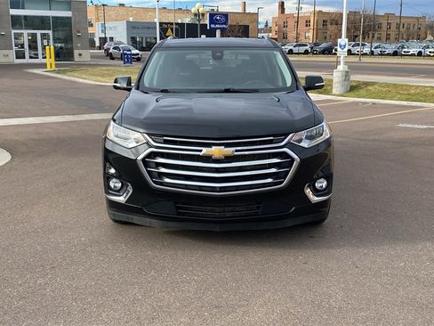 Used 2020 Chevrolet Traverse High Country image 2