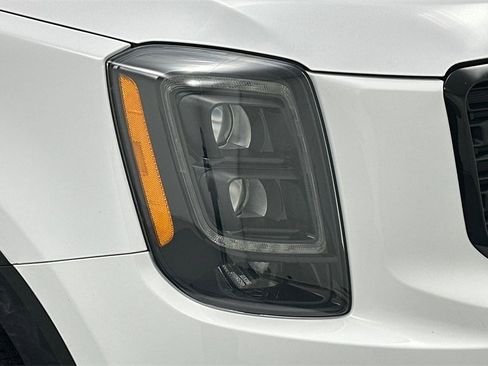 Used 2021 Kia Telluride EX w/ EX Premium Package image 26