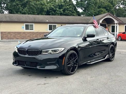 Used 2019 BMW 330i xDrive Sedan w/ Premium Package AWD/4WD image 1