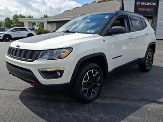 Used 2020 Jeep Compass Trailhawk w/ Cold Weather Group AWD/4WD video 3