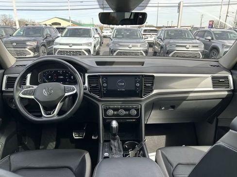 Used 2022 Volkswagen Atlas SEL Premium AWD/4WD image 9