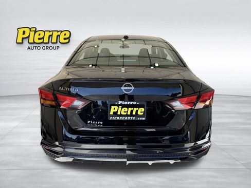 Used 2025 Nissan Altima 2.5 SV image 3