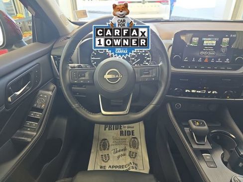 Used 2023 Nissan Rogue SL w/ SL Premium Package image 13