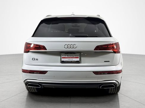 Used 2023 Audi Q5 2.0T Premium Plus w/ Premium Plus Package AWD/4WD image 4