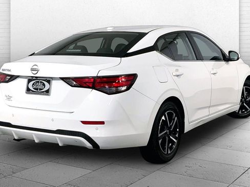 Used 2025 Nissan Sentra SV FWD image 13