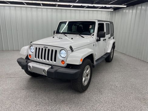 Used 2013 Jeep Wrangler Unlimited Sahara w/ Trailer Tow Group image 3