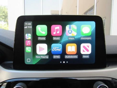 Used 2022 Ford Escape SEL image 40