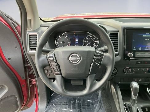 Used 2023 Nissan Frontier SV AWD/4WD image 12