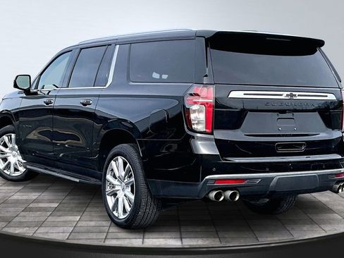 Used 2021 Chevrolet Suburban High Country image 12