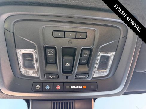 Used 2022 GMC Sierra 1500 AT4 w/ AT4 Premium Package AWD/4WD image 17