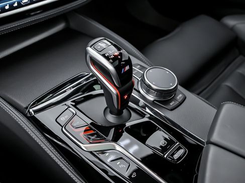 Used 2022 BMW M5 w/ Competition Package image 38