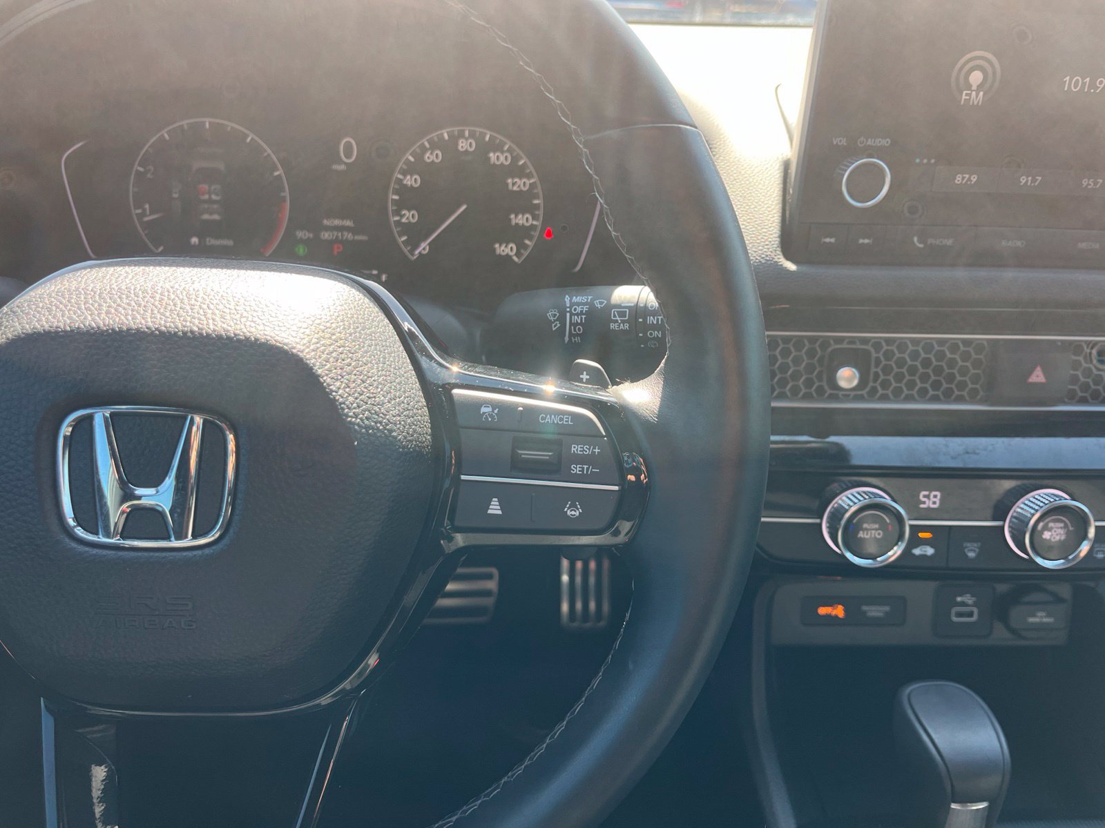 Used 2024 Honda Civic Sport image 22