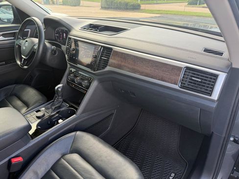 Used 2019 Volkswagen Atlas SEL Premium AWD/4WD image 15