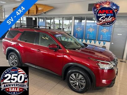 Used 2022 Nissan Pathfinder SV