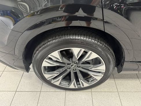 Used 2026 Audi Q8 Premium Plus AWD/4WD image 12