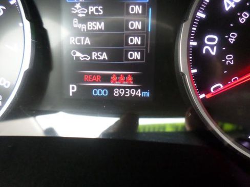 Used 2019 Toyota RAV4 XLE image 12