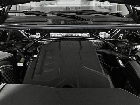 Used 2025 Audi Q5 Premium w/ Convenience Package image 24