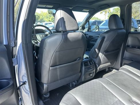 Used 2023 Honda Passport Elite image 16