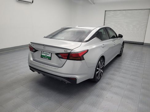 Used 2021 Nissan Altima 2.5 SR FWD image 9