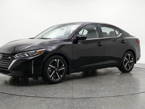 Used 2025 Nissan Sentra SV FWD image 3