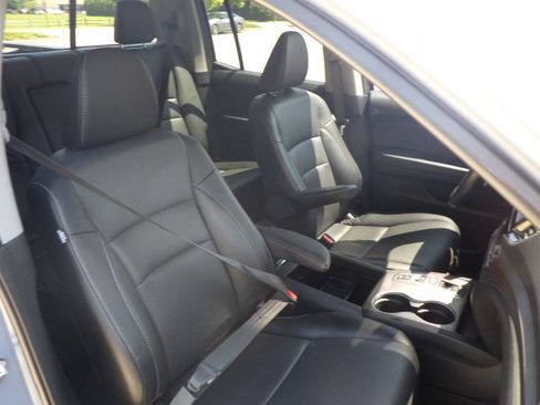 Used 2023 Honda Ridgeline RTL-E image 17