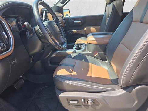 Used 2019 Chevrolet Silverado 1500 High Country w/ High Country Premium Package AWD/4WD image 17
