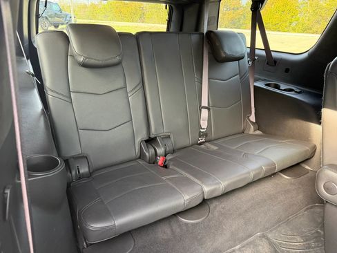 Used 2017 Cadillac Escalade ESV Platinum image 49