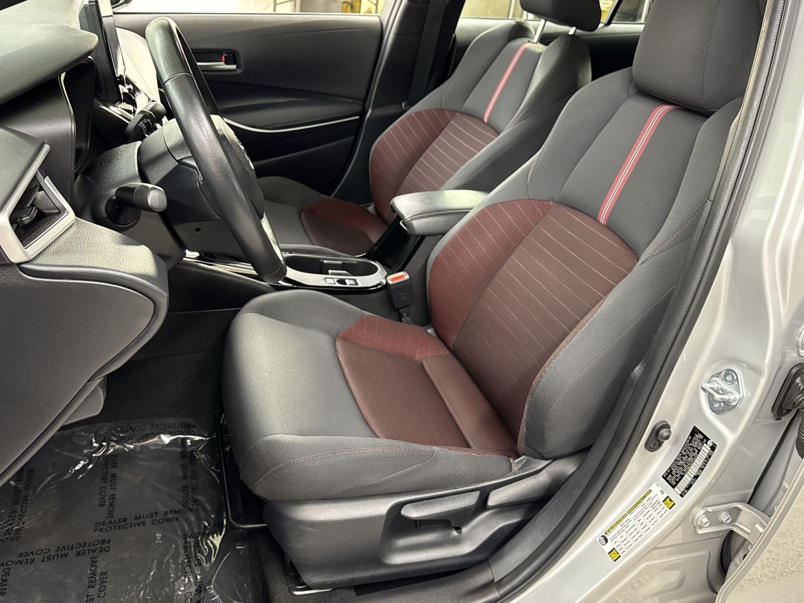 Used 2025 Toyota Corolla SE FWD image 25