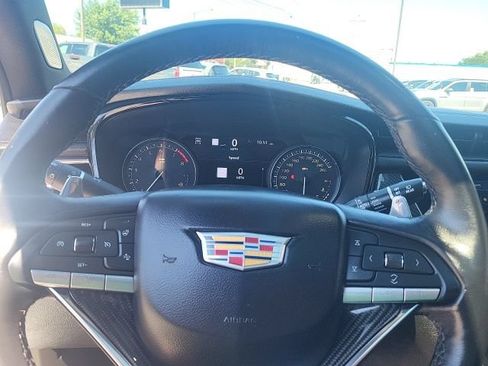Used 2024 Cadillac XT6 Sport w/ LPO, ONYX Package AWD/4WD image 16