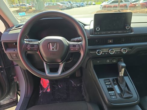 Used 2025 Honda CR-V LX image 16