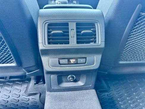 Used 2020 Audi Q5 2.0T Premium w/ Convenience Package AWD/4WD image 39